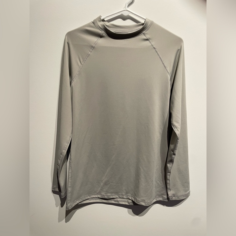 Goodfellow & Co Men's Long Sleeve Rash Guard Top Gray Size Small NWT